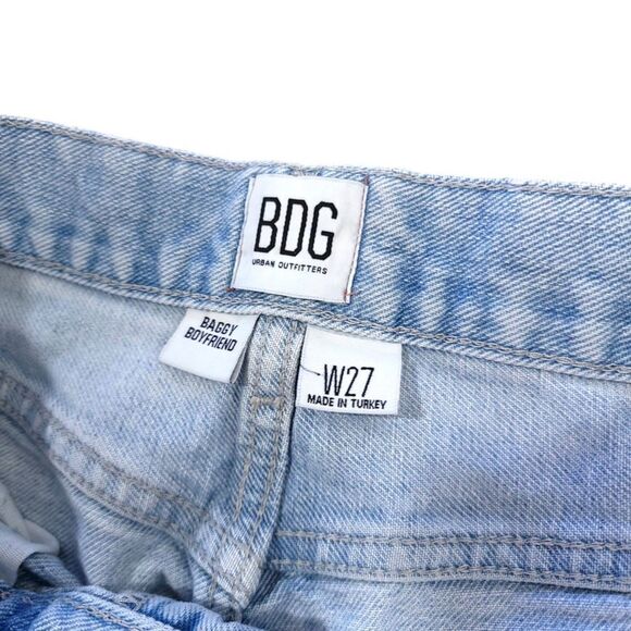 URBAN OUTFITTERS BDG Baggy Boyfriend High Rise Destroyed Jeans 90s Light Wash 27 - Picture 10 of 12